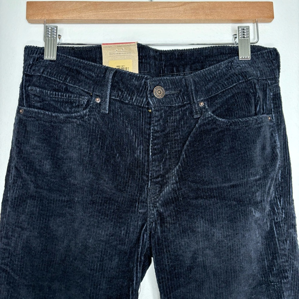 Levi’s Corduroy 711 Skinny Jean